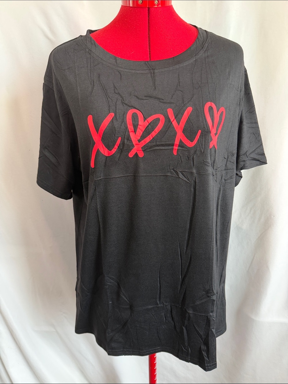 Women's Black Short Sleeve Tee with Red Graphic Hearts